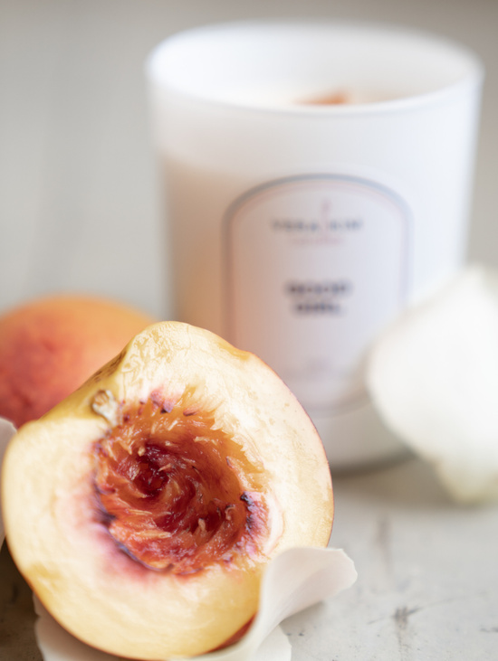 Ароматическая свеча "Хорошая девочка" в подарочной сумочке