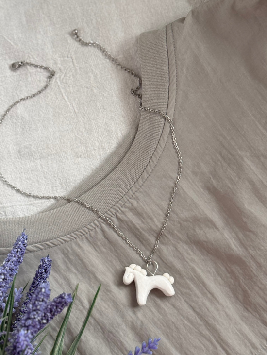 Ожерелье-колье с подвеской "Лошадка"