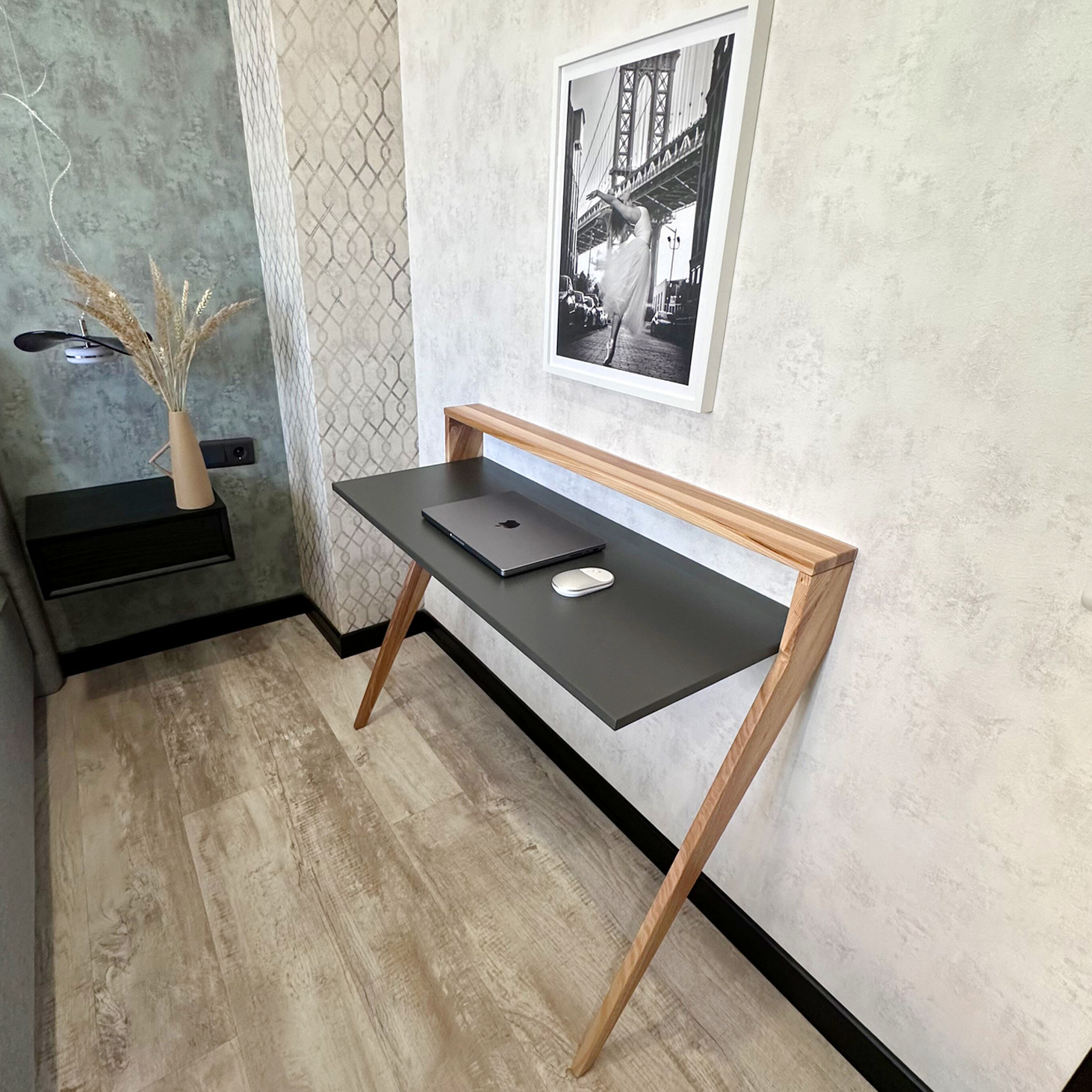 Консольный стол из карагача "Портал" в стиле лофт - фотография товара