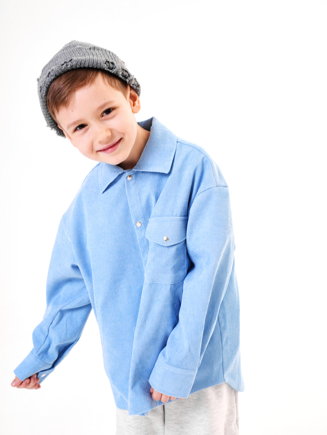 Рубашка оверсайз из микровельвета в голубом цвете - фотография товара