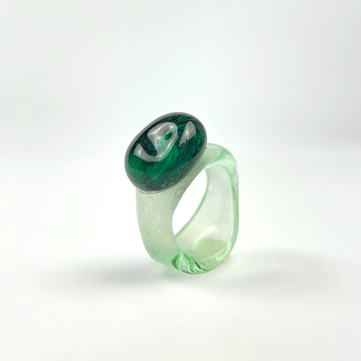 Кольцо стеклянное STKLO Mono  Ice Green & Emerald Marble