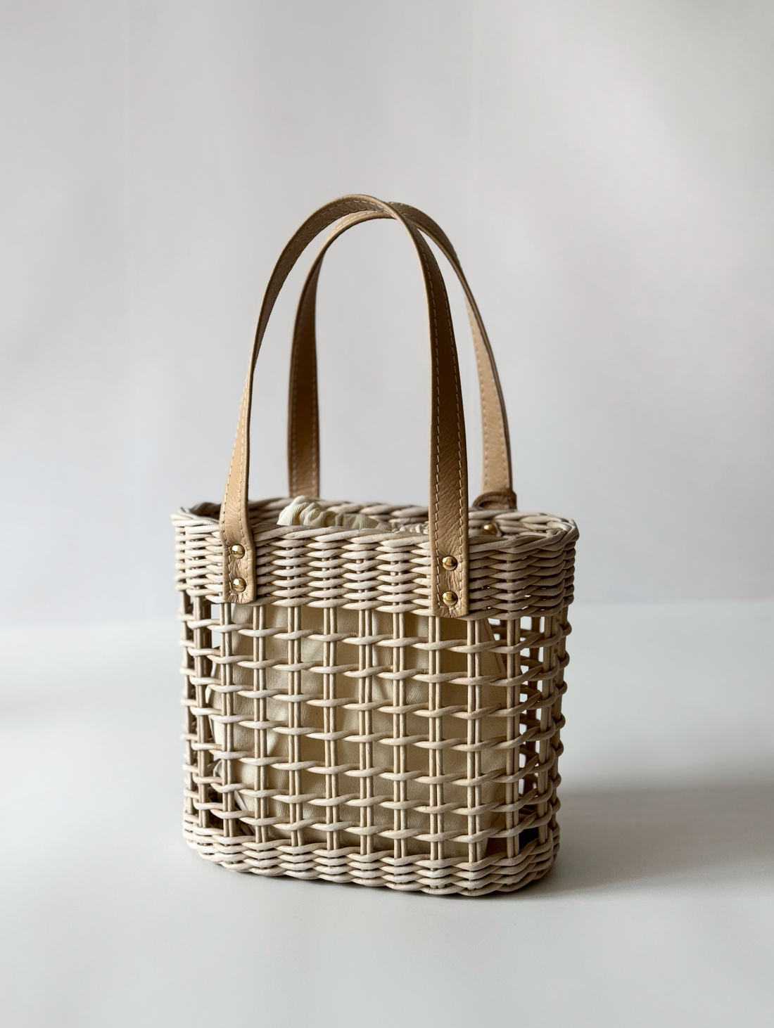 Плетёная летняя сумка - фотография товара