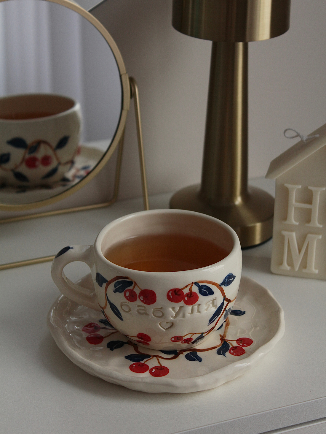 Чайная пара ручной работы «БАБУЛЯ» с вишнями - фотография товара