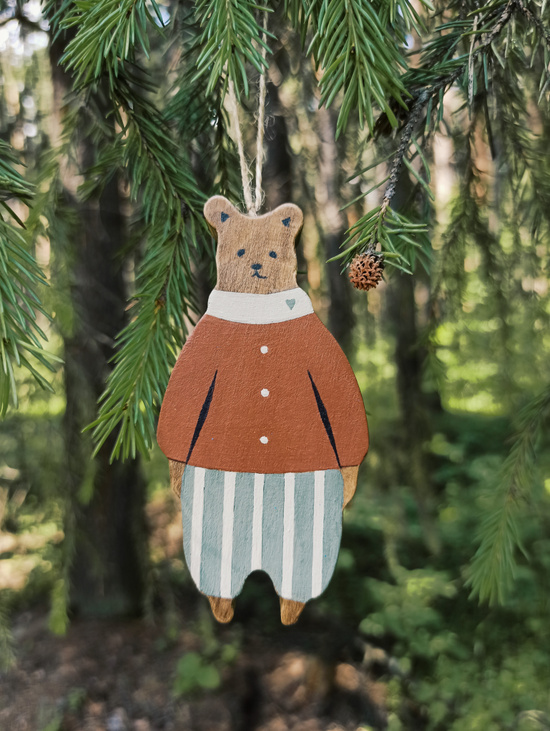 Мишки в костюмах