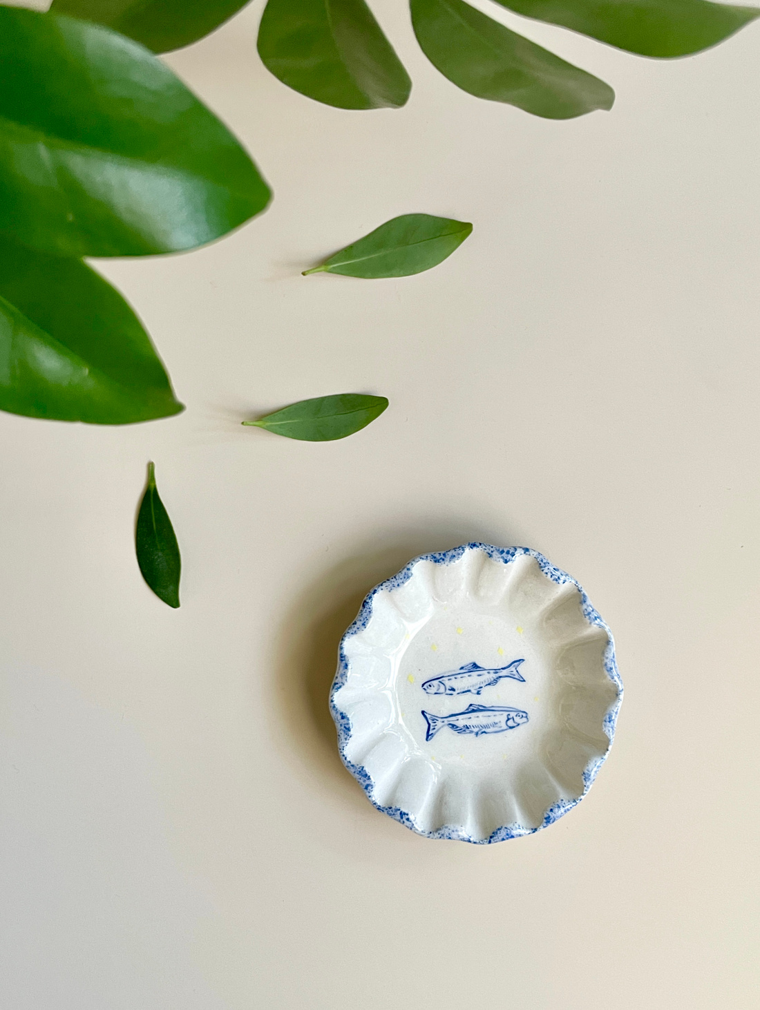 Блюдце для колец «Две рыбки» - фотография товара