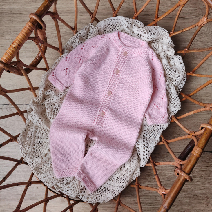 Комбинезон для новорожденной девочки