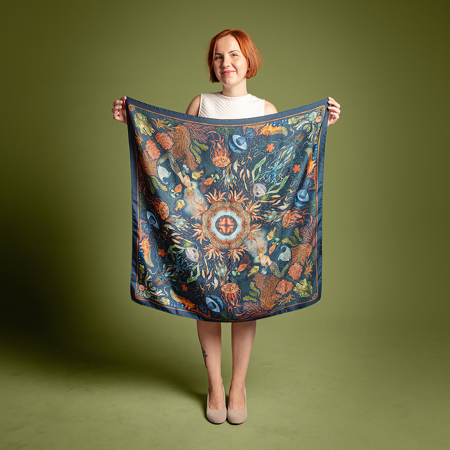 Шелковый платок "Море не волнуется" 90х90 см - фотография товара