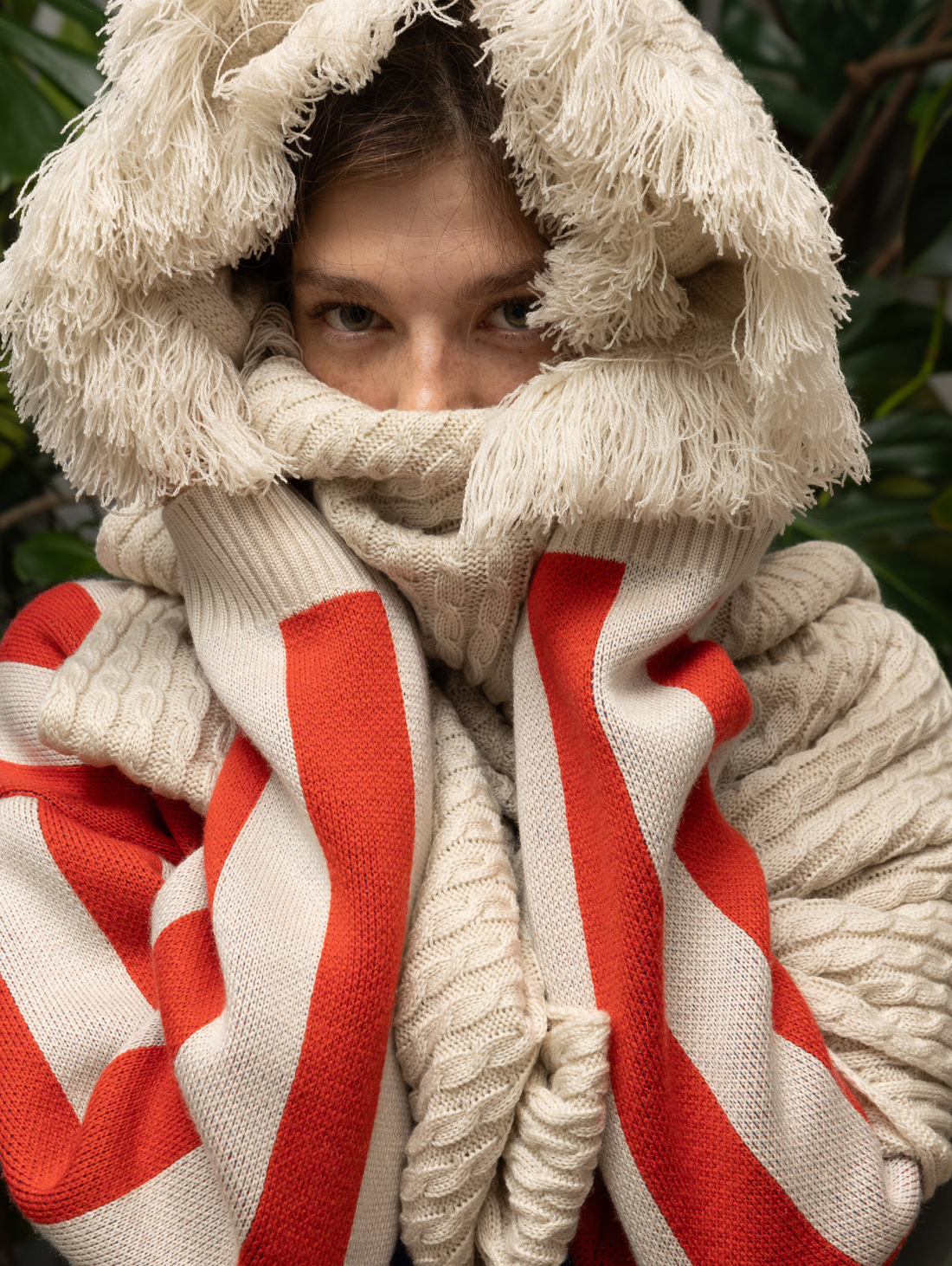 Палантин молочный с бахромой 60*200 - фотография товара