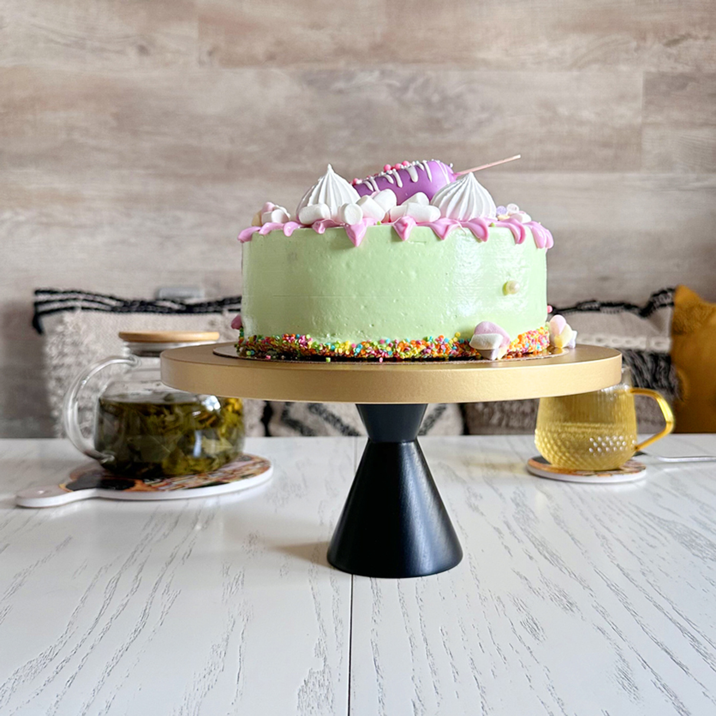 Тортовница на деревянной ножке "Златовласка" - фотография товара