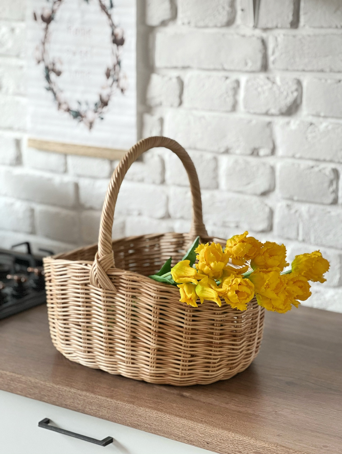 Плетёная корзина с ручкой - фотография товара