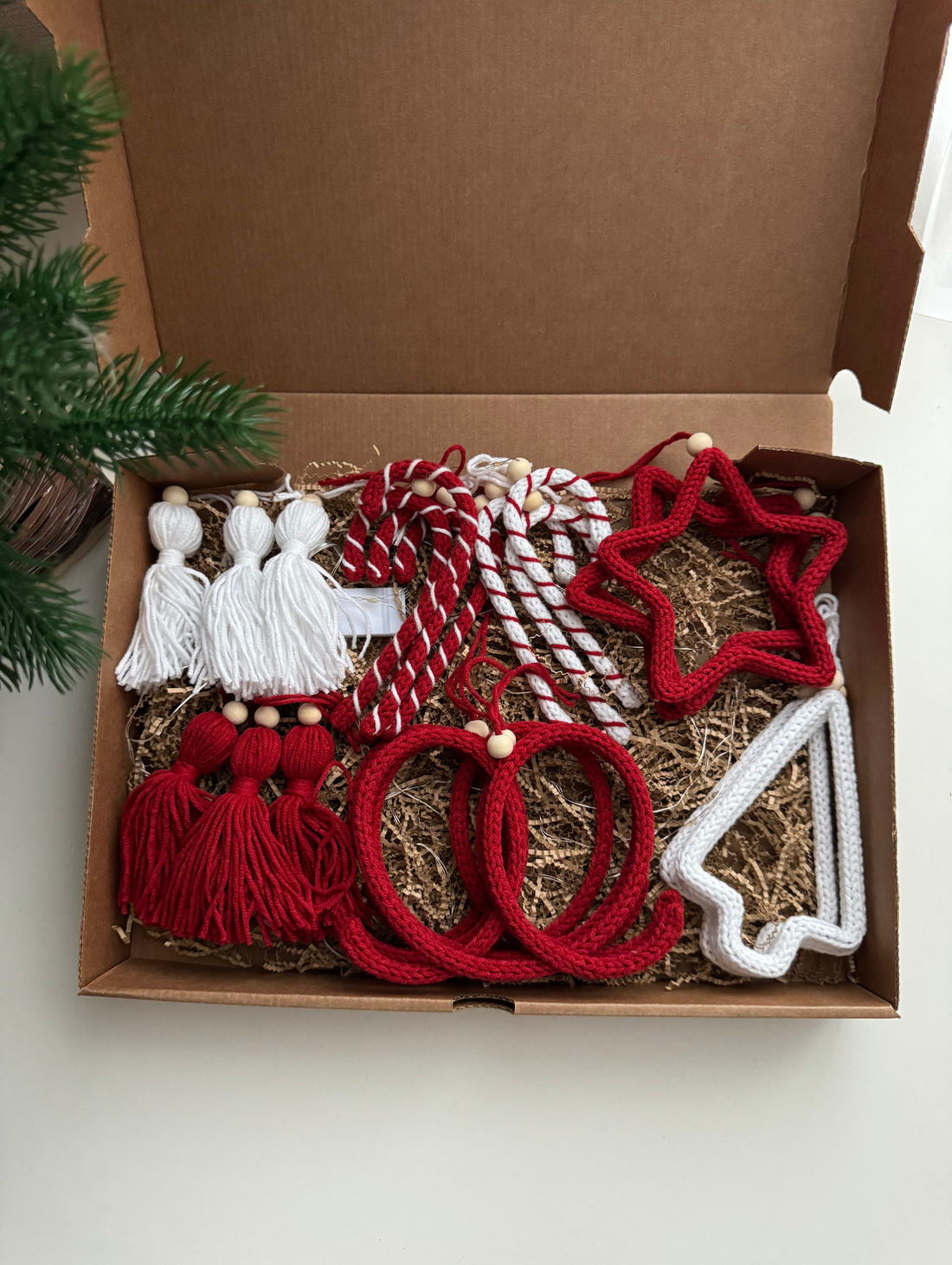 Набор новогодних игрушек на ёлку - фотография товара