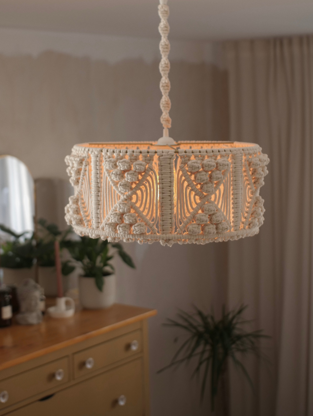 Макраме люстра «Песочные часы» - фотография товара