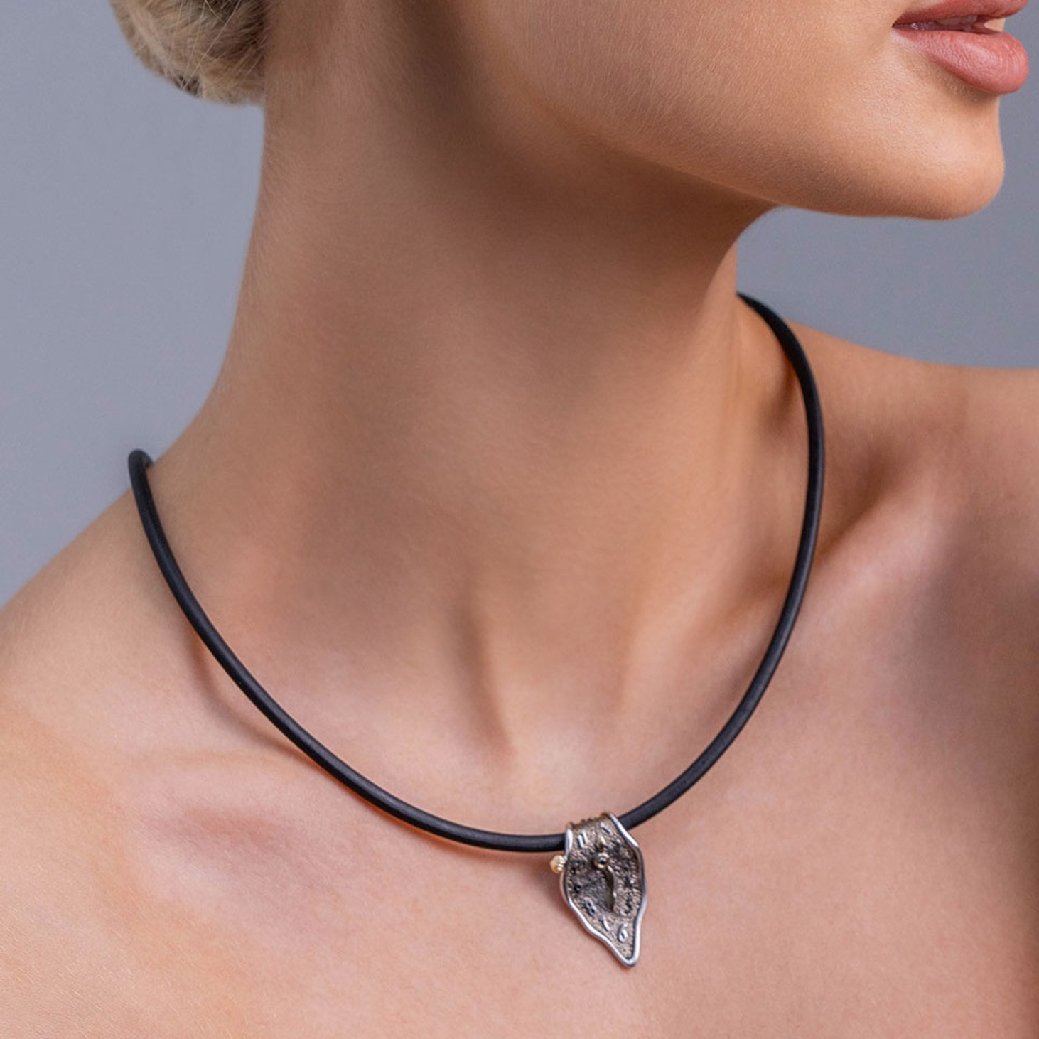 Дизайнерское украшение колье - кулон DALI NECKLACE - фотография товара