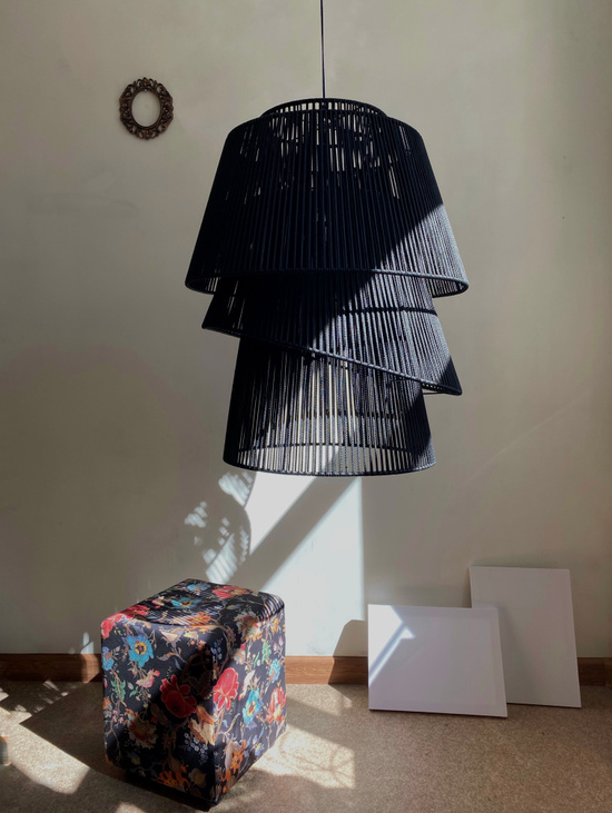 Светильник плетеный чёрный