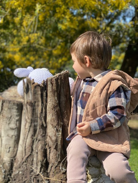 Утепленная стеганая жилетка для малышей