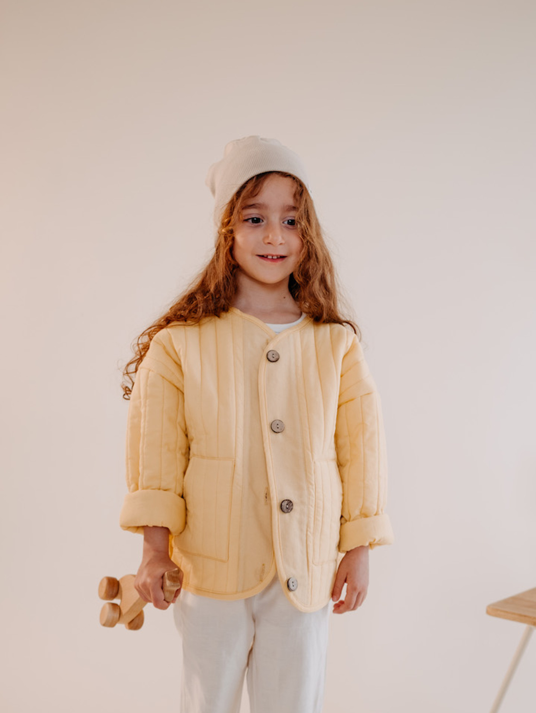 Легкая стеганая куртка (абрикос) - фотография товара