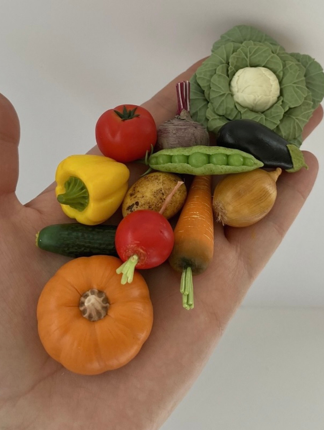 Игровой набор "Овощи из полимерной глины с карточками" - фотография товара