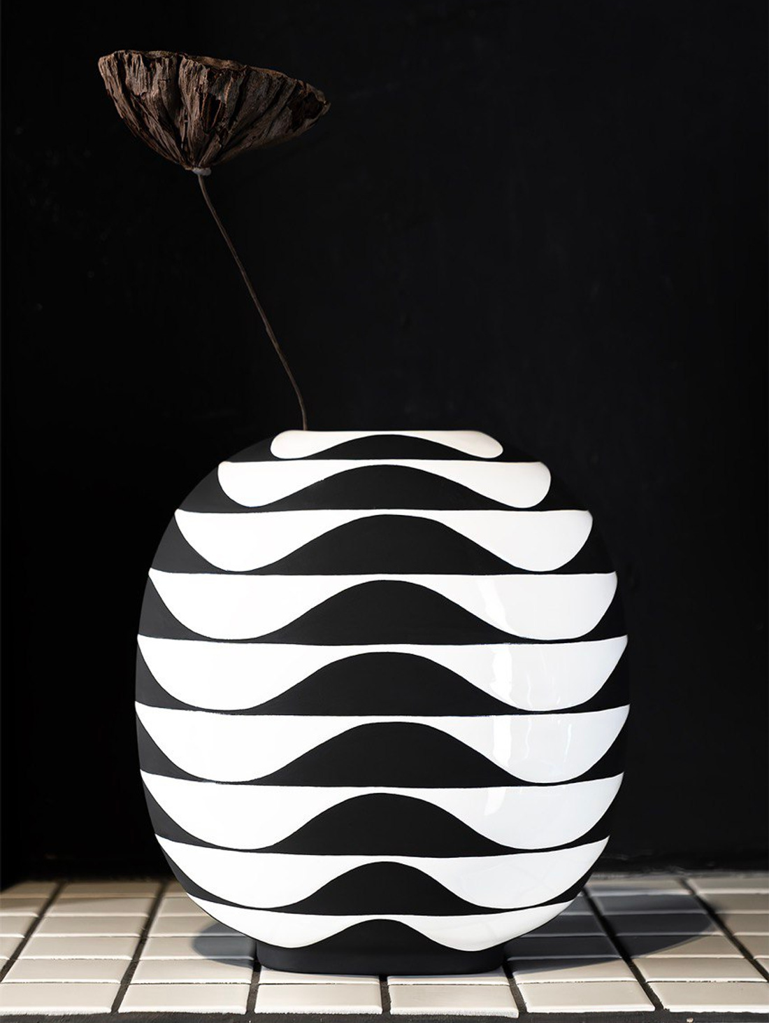 Интерьерная керамическая ваза " Волны" большая - фотография товара