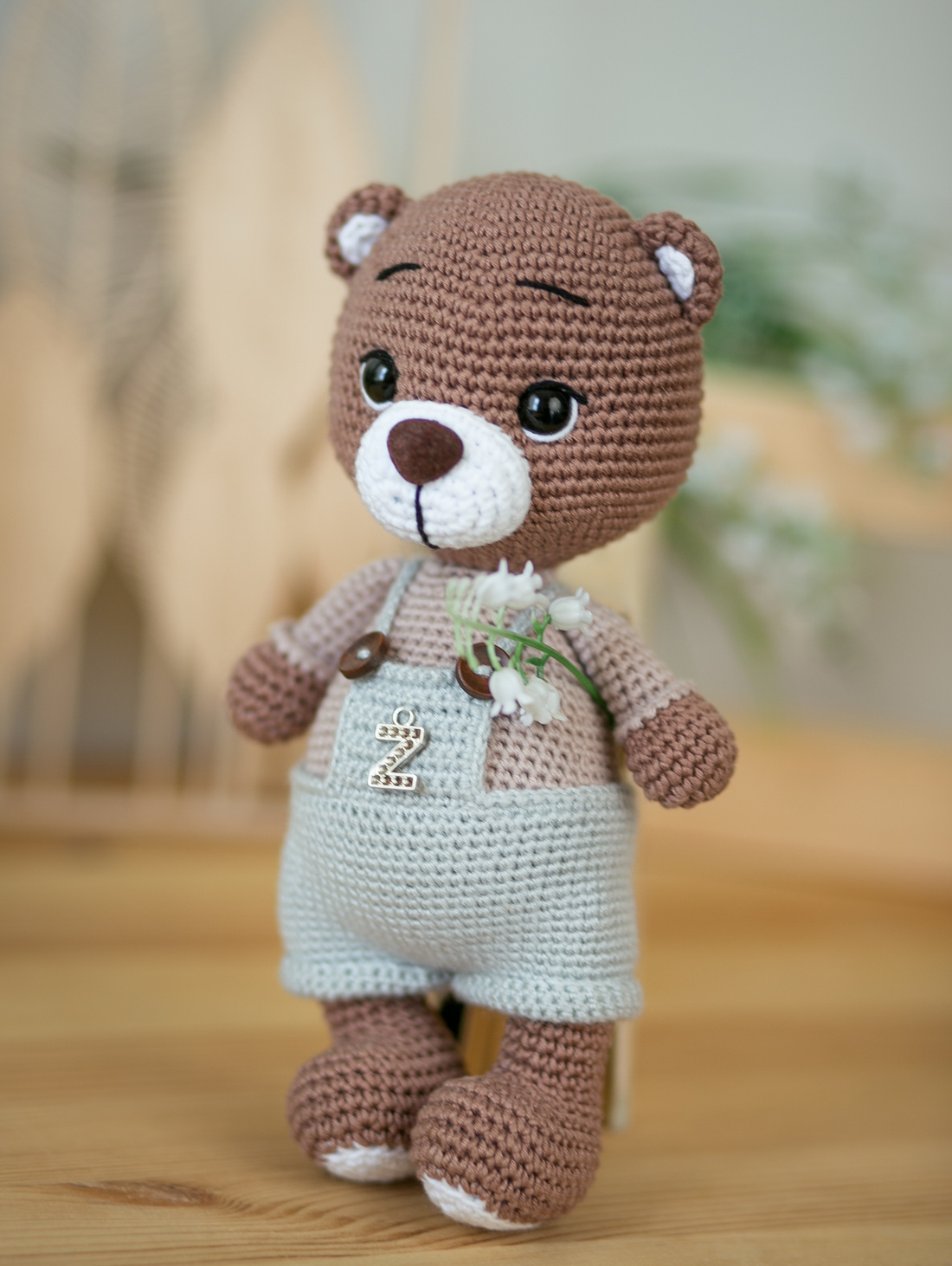 Мишка в сером комбинезоне - фотография товара