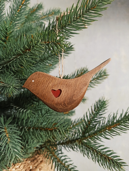 Елочная игрушка "Птичка большая с вырезанным сердечком с двух сторон".