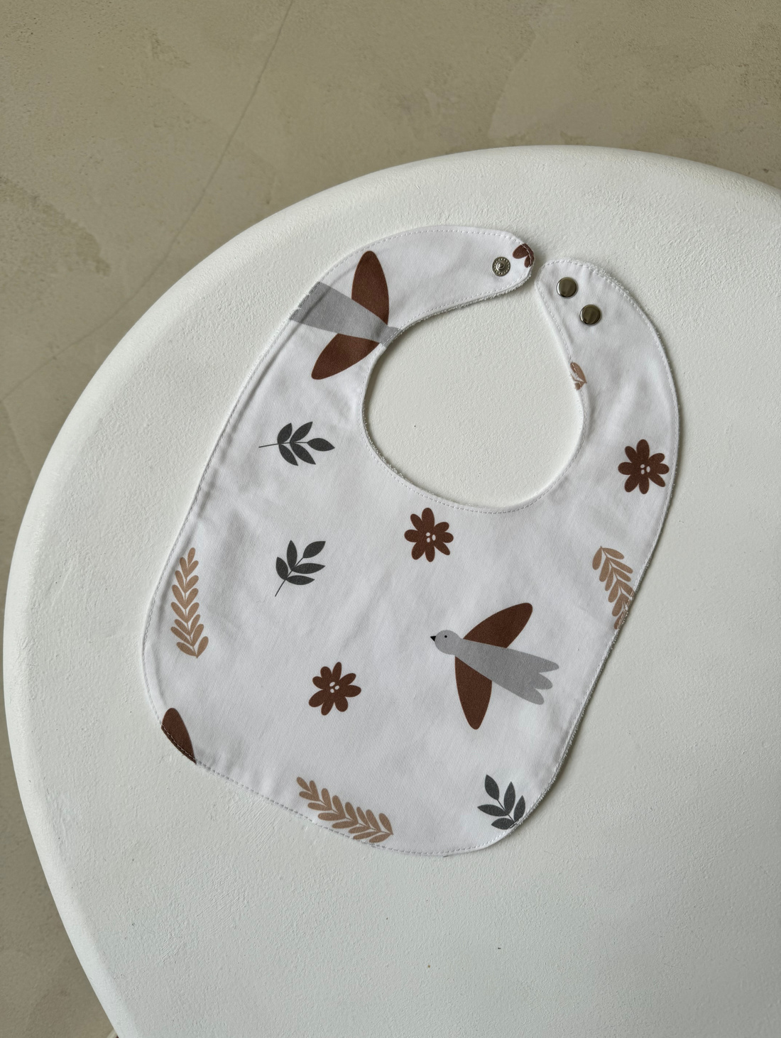 Непромокаемый слюнявчик «Птички Бохо» - фотография товара