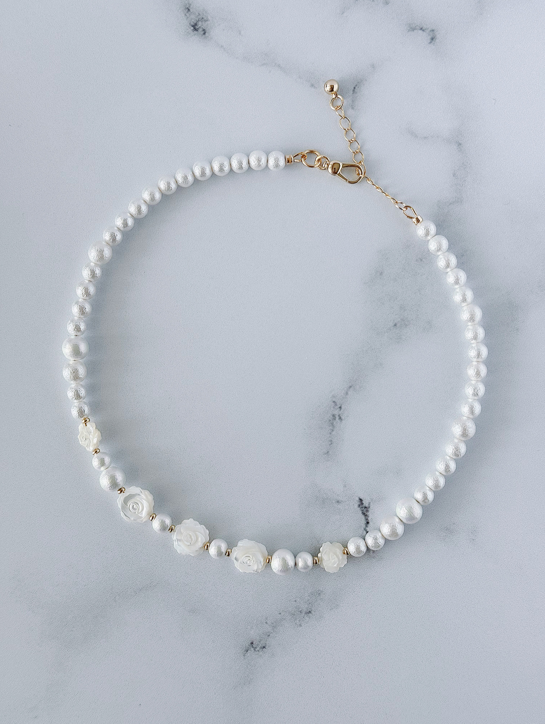 Чокер из перламутра «Имя Розы» - фотография товара