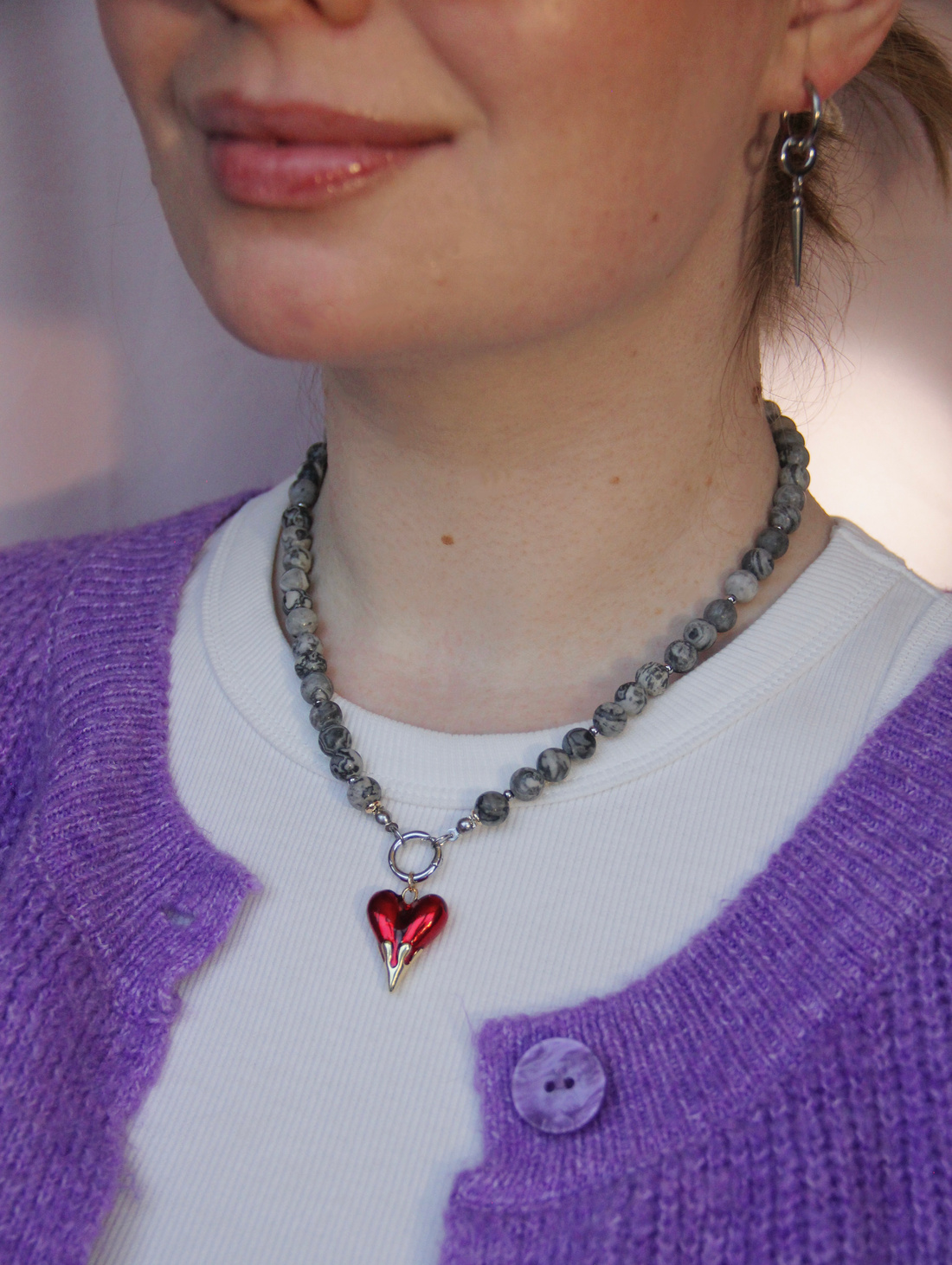 Колье биколор из серой яшмы со съёмной подвеской - фотография товара