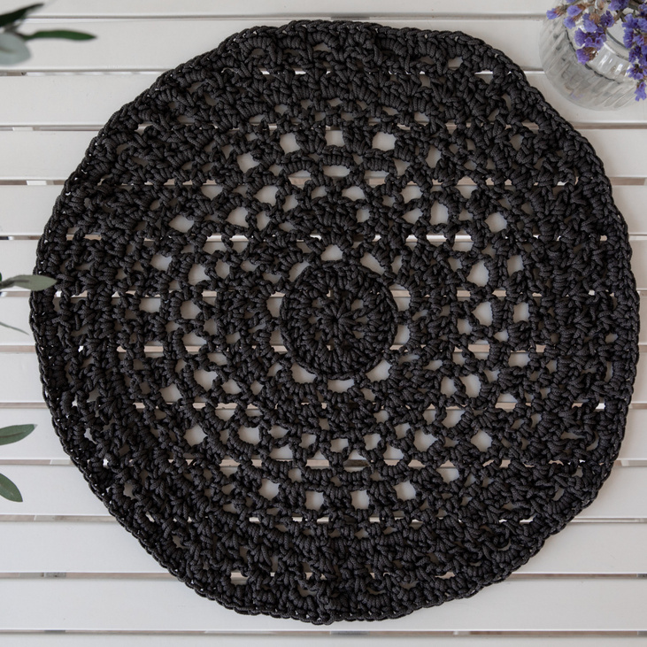 Большая декоративная салфетка