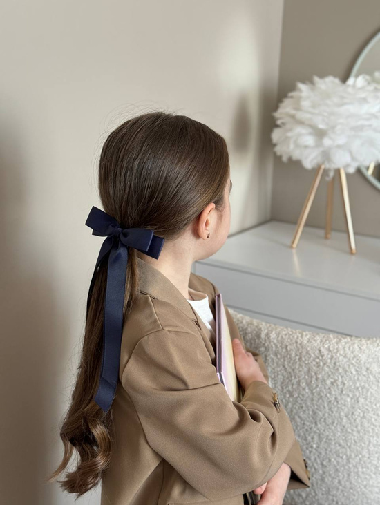 Бант бсиний классический на заколке