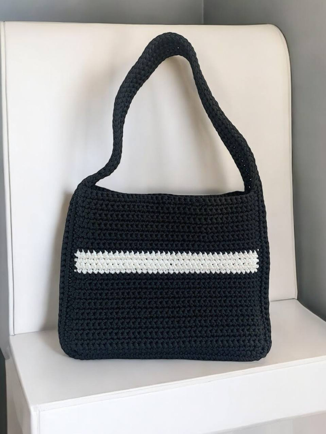 Сумка с белой вставкой - фотография товара