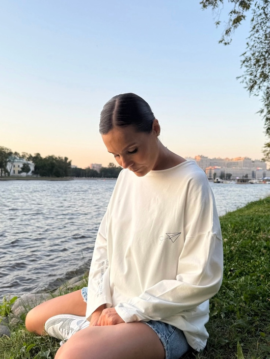 Лонгслив в молочном цвете «самолет» + шоппер