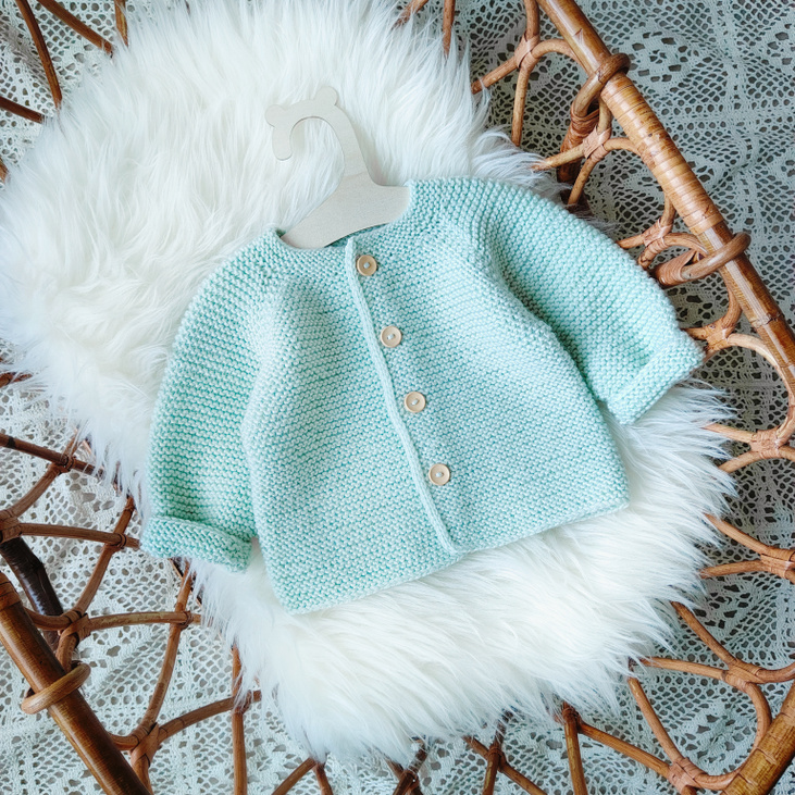 Кофта вязаная для малышей кардиган