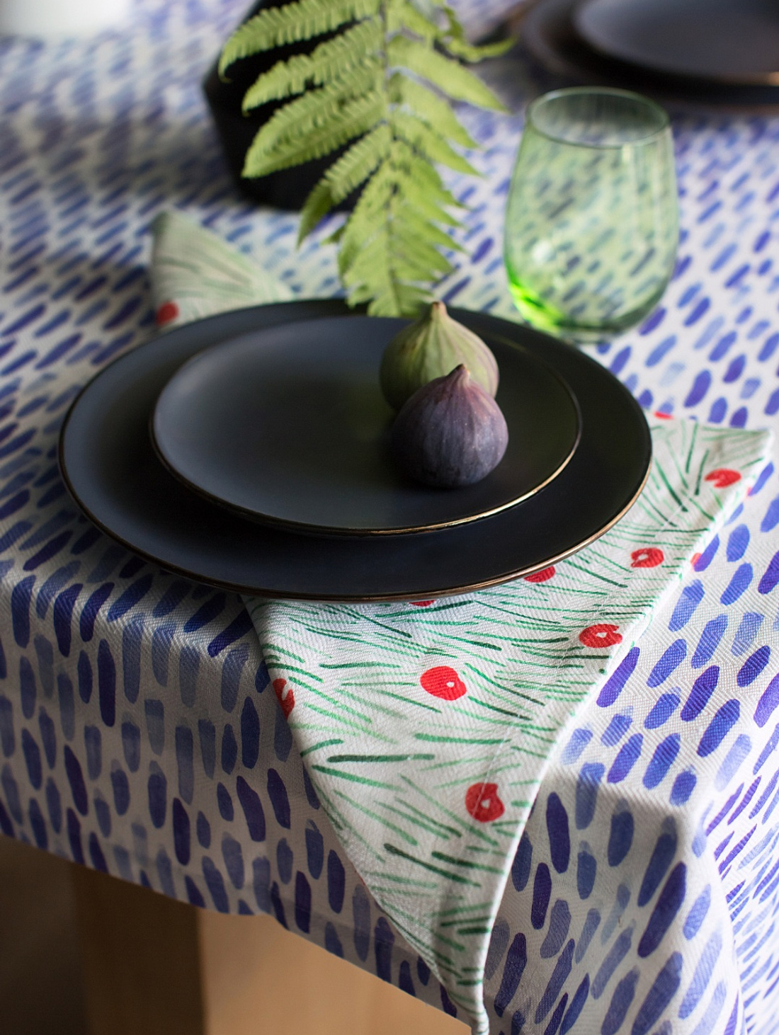 Салфетки "Иголки и калина" - фотография товара