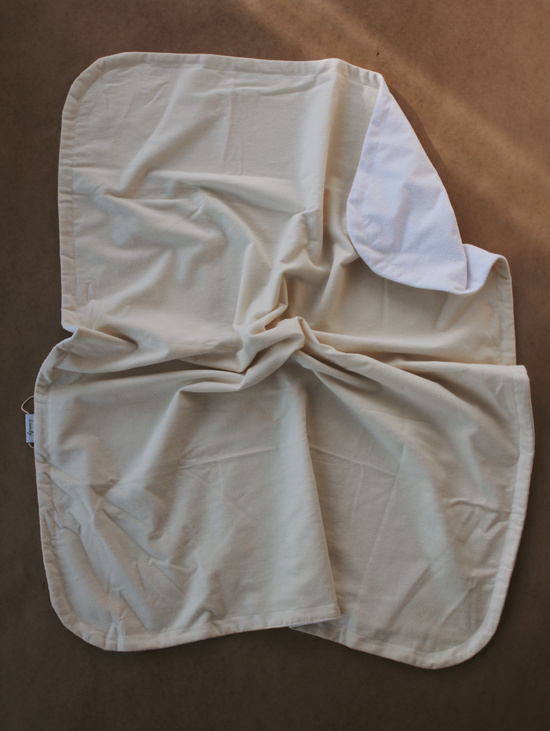 Непромокаемая пеленка «Молоко»