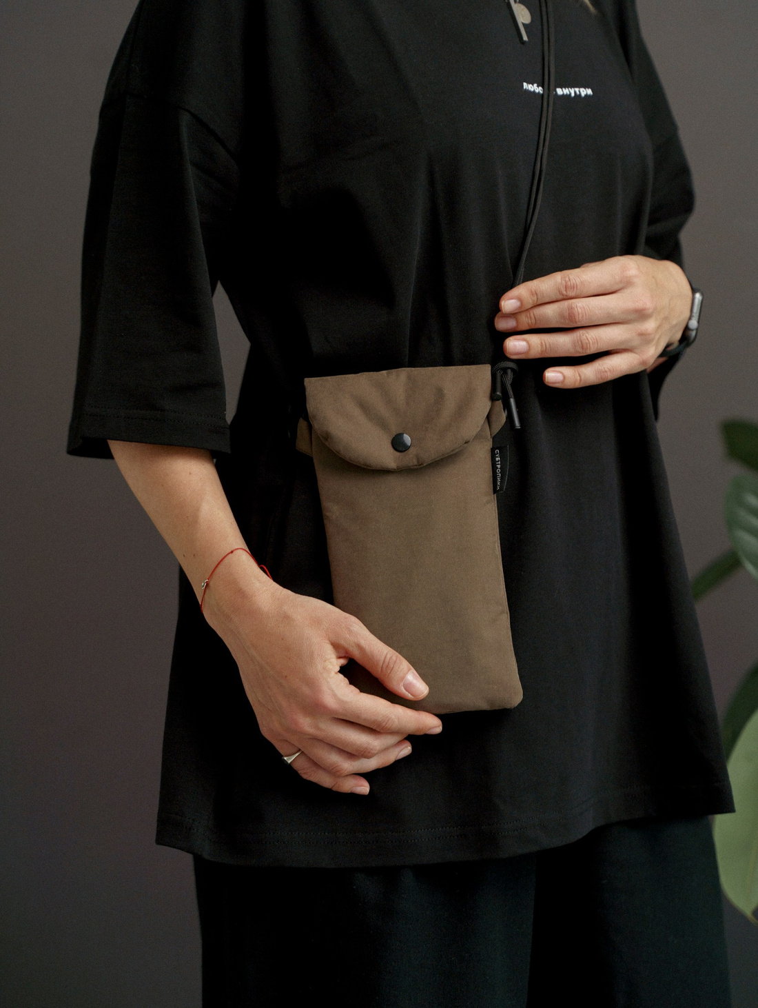 Сумка для телефона LOKKI, древесный - фотография товара