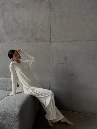 Костюм Viscose Молочный