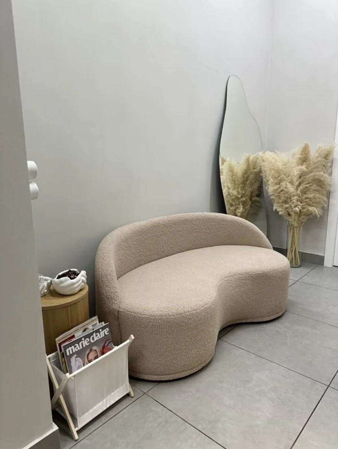 Диванчик для зоны ожидания "Фасолька" - фотография товара