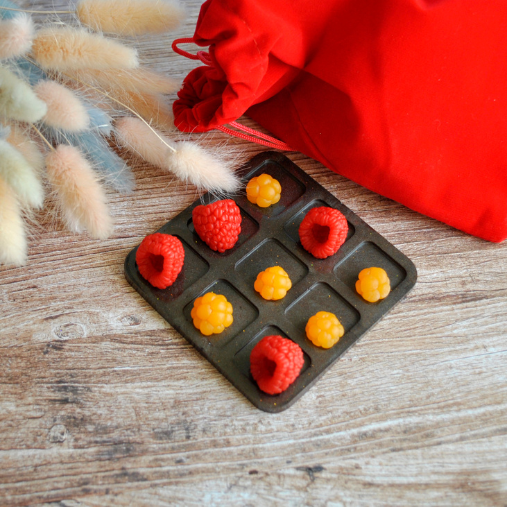 Крестики нолики "Малина, морошка"