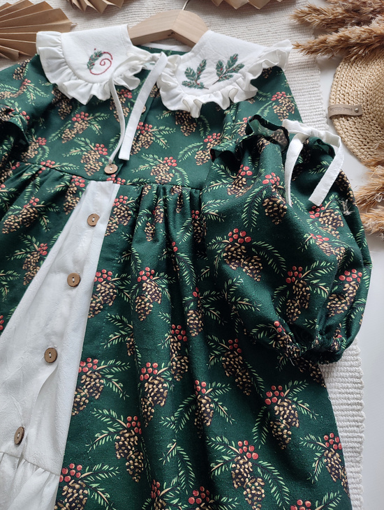 Платье "Тея" новогоднее с шишками