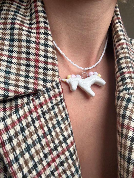 Колье с кулоном "Единорог"