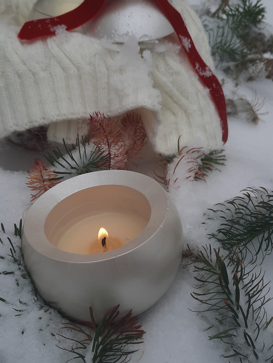 Свеча "Шар" с ароматом штрудель со специями