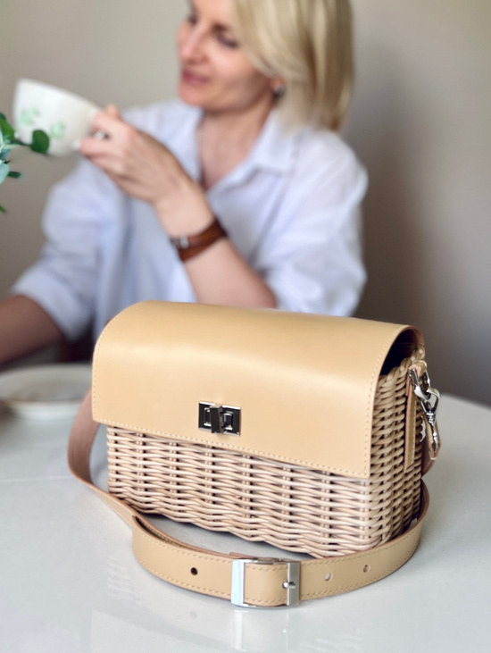 Сумка плетеная кросс-боди "Келли"