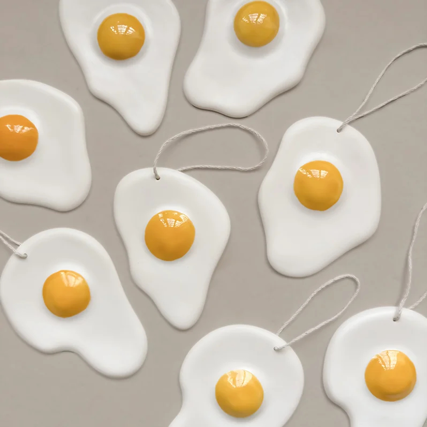 Декор "Фарфоровая яичница" - фотография товара