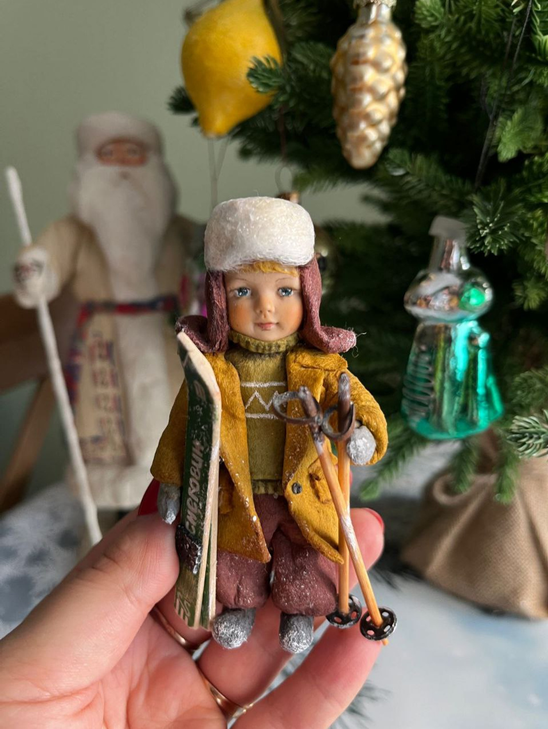 Ватная елочная игрушка Лыжник - фотография товара