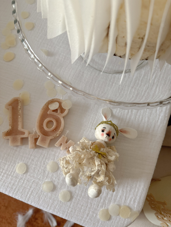 Игрушка "Зайка-Ангел" миниатюра  12 см