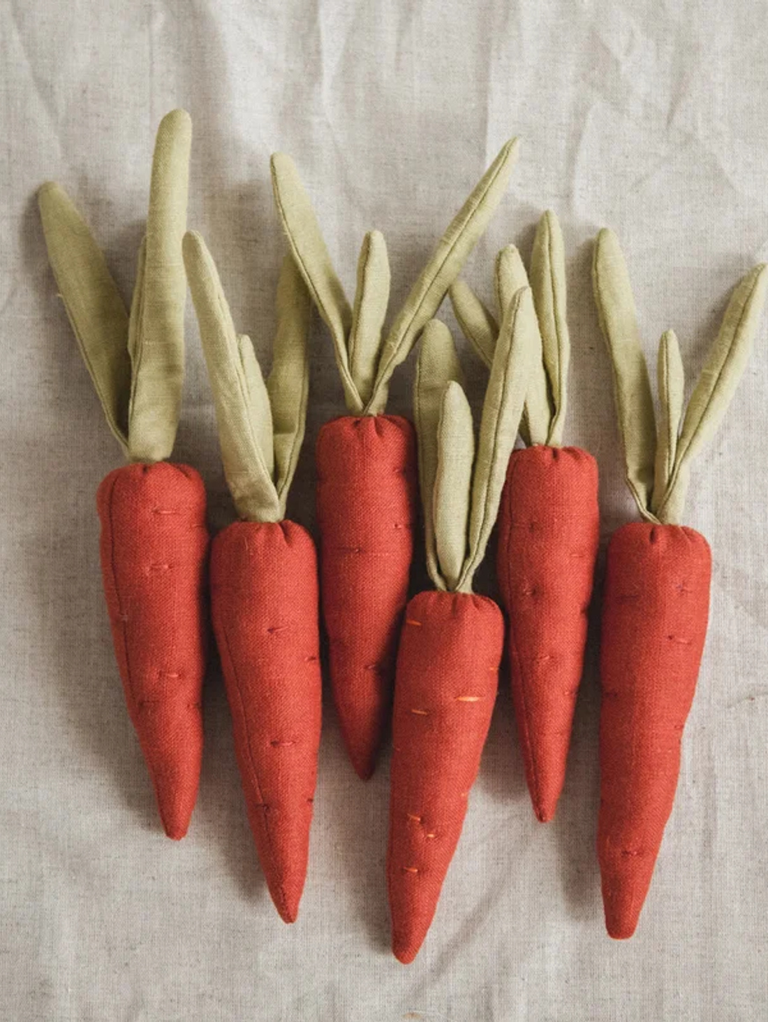 Игрушка "Морковка льняная" - фотография товара